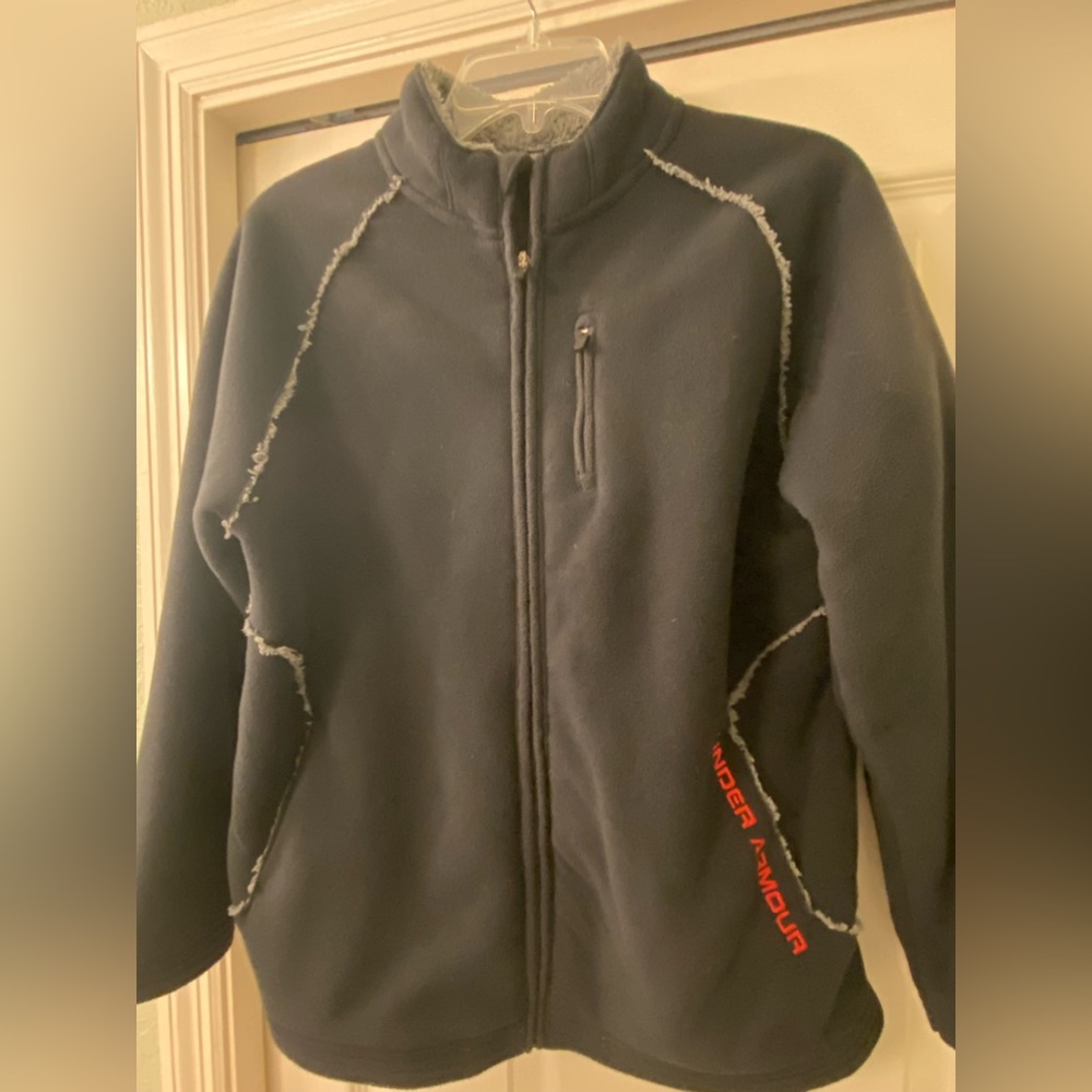 Youth size XXL Under Armour Sherpa jacket 100% Polyester